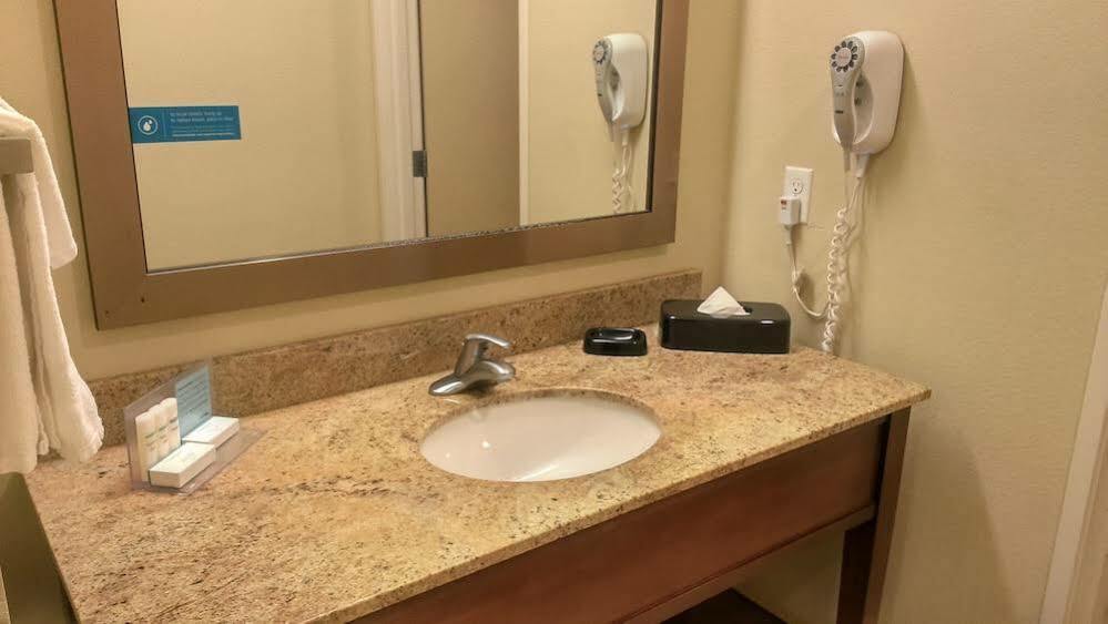 סי טק Hampton Inn And Suites Seattle - Airport / 28Th Avenue מראה חיצוני תמונה